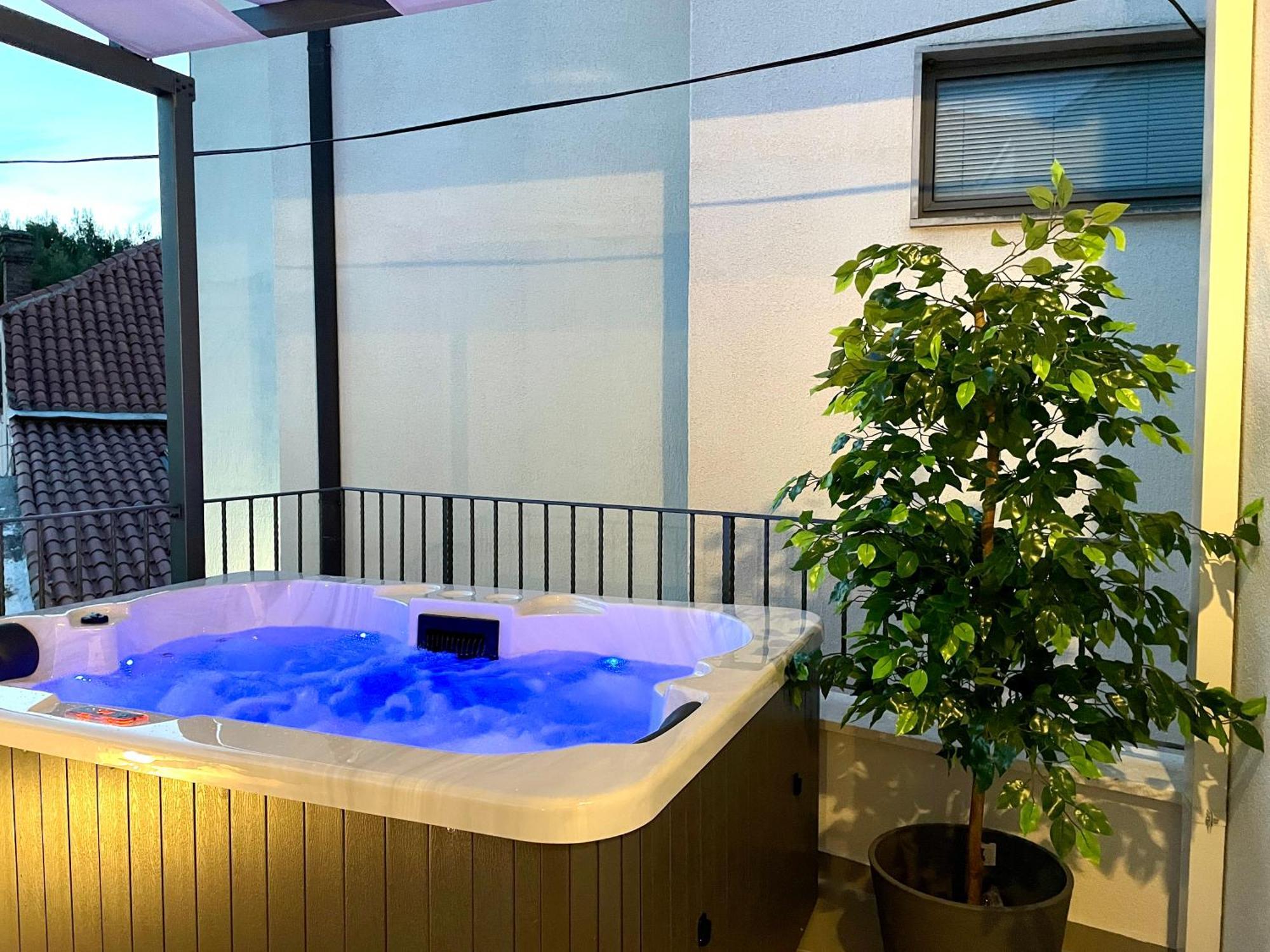 Jacuzzi Apartment Mickey ドゥブロブニク エクステリア 写真